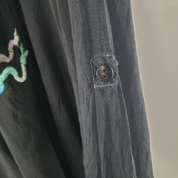 Johnny Was Embroidered Popover Top Black Rayon Multicolor Floral Womens Size 1X - Picture 8 of 12